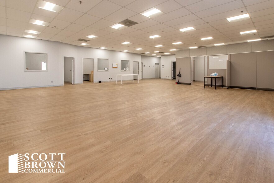 More Photos Of 1512 I-35 W, Denton Unknown For Lease