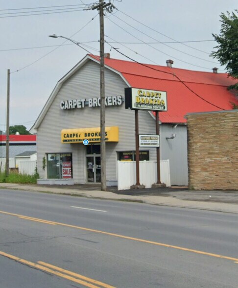Primary Photo Of 226 Mohawk St, Herkimer Freestanding For Sale