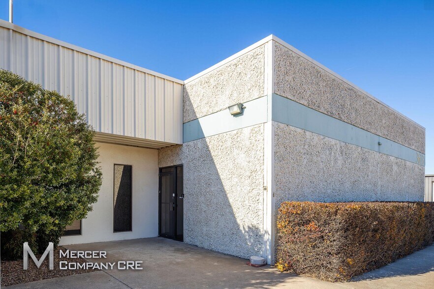 More Photos Of 3613-3621 S Moulton Dr, Oklahoma City Service For Lease