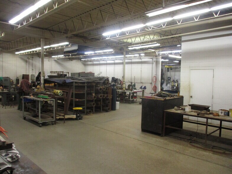 More Photos Of 3745 Dykstra Dr NW, Grand Rapids Manufacturing For Sale