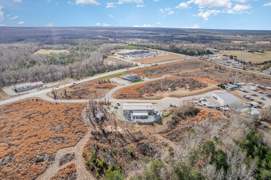 More Photos Of 1875 New Bridge Rd, Mineral Showroom For Sale