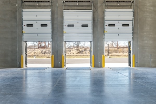 More Photos Of 3000 W 4th St, Chester Distribution For Lease