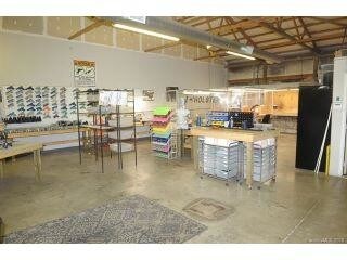 More Photos Of 315 Railroad St, Rockwell Warehouse For Lease