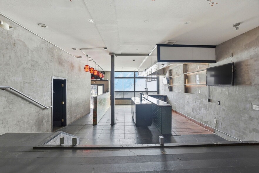 More Photos Of 2368 3rd St, San Francisco Storefront Retail Residential For Sale