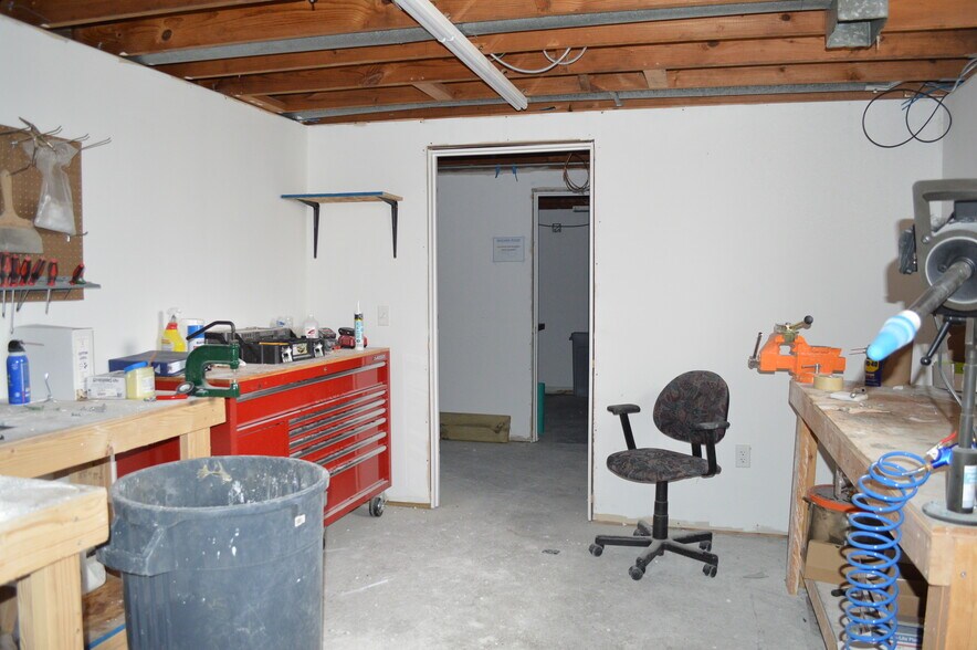 More Photos Of 960 King Hwy, Kalamazoo Medical For Sale