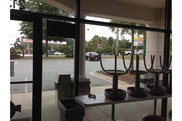 More Photos Of 2130 New Garden Rd, Greensboro Storefront For Lease