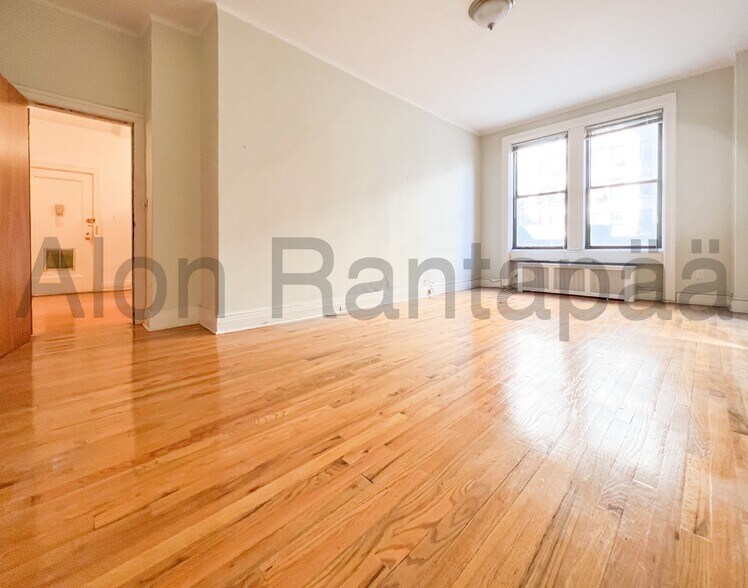 More Photos Of 680 West End Ave, New York Multifamily For Sale