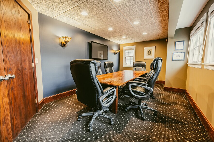 More Photos Of 1507 Monroe Ave, Rochester Office For Sale