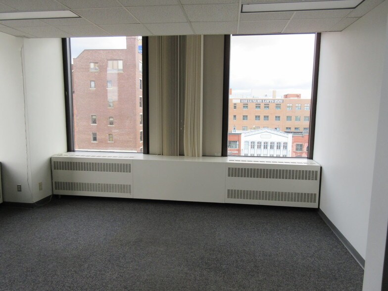 More Photos Of 151 S Rose St, Kalamazoo Medical For Sale