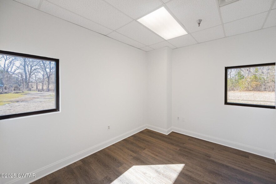 More Photos Of 288 Elliot Power Dr, Lexington Industrial For Sale