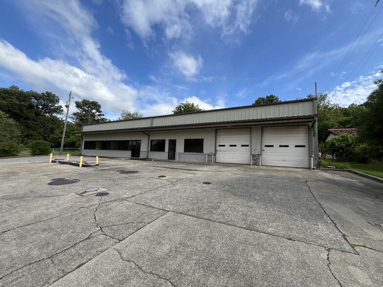 Primary Photo Of 3269 Cahaba Heights Rd, Birmingham Auto Repair For Sale