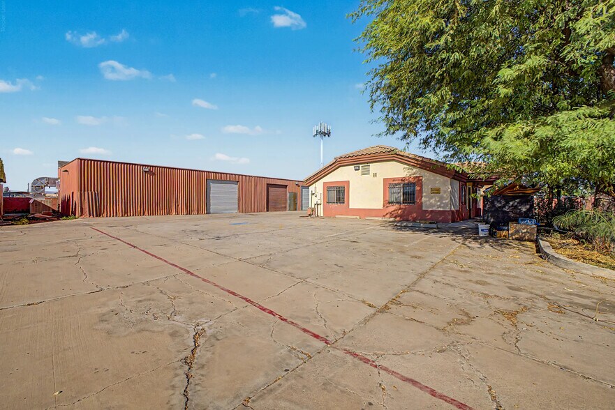 More Photos Of 3532 E Elwood St, Phoenix Warehouse For Lease