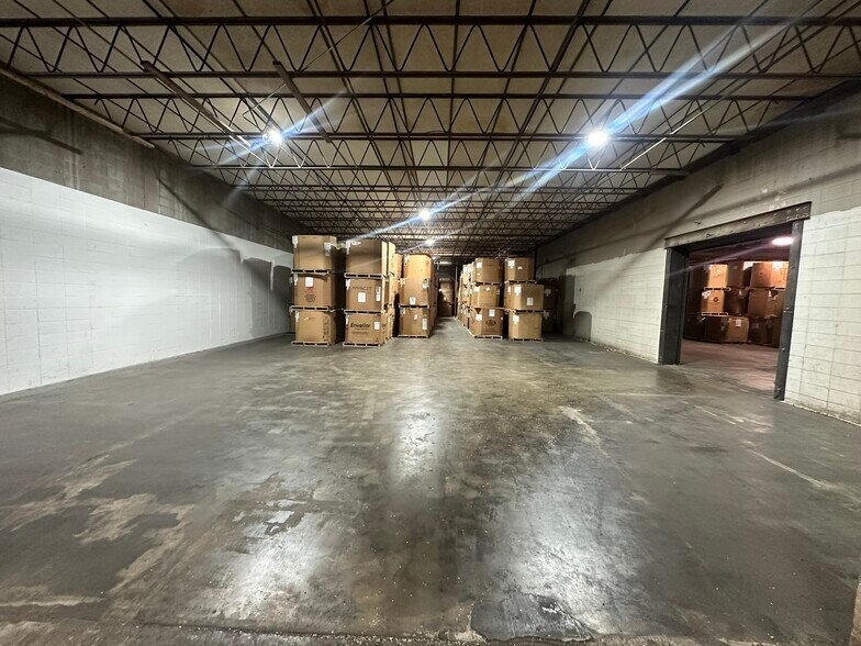 More Photos Of 2305 Saint Joseph Ave, Saint Joseph Warehouse For Sale