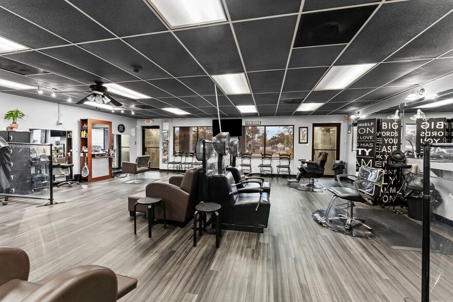 More Photos Of 3007 W Cypress St, Tampa General Retail For Sale