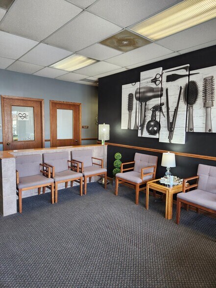 More Photos Of 935 Horicon St, Mayville Unknown For Lease