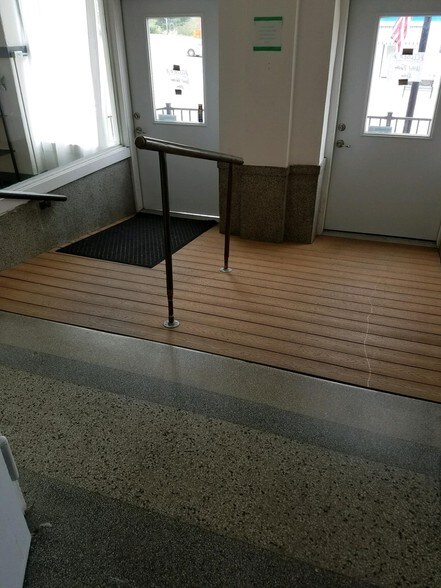 More Photos Of 612 W Gallatin St, Vandalia Apartments For Sale