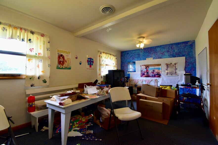 More Photos Of 389 S Miller Rd, Saginaw Religious Facility For Sale