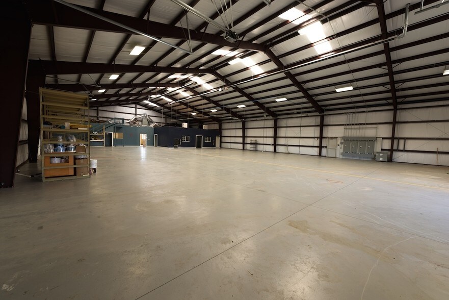 More Photos Of 1448 Darlington Rd NW, El Reno Warehouse For Lease