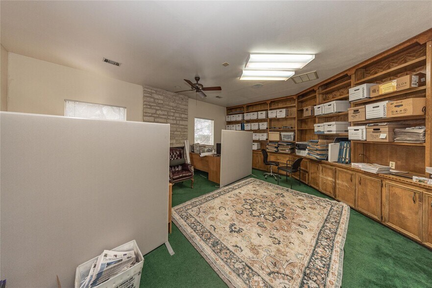 More Photos Of 101 FM 3237, Wimberley Office For Sale