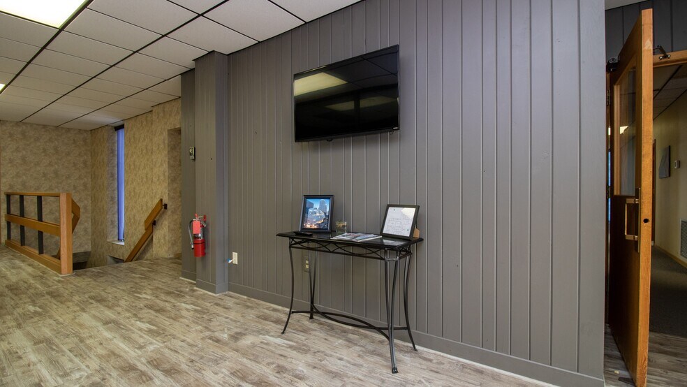 More Photos Of 214 2nd St, Brokaw Loft Creative Space For Sale