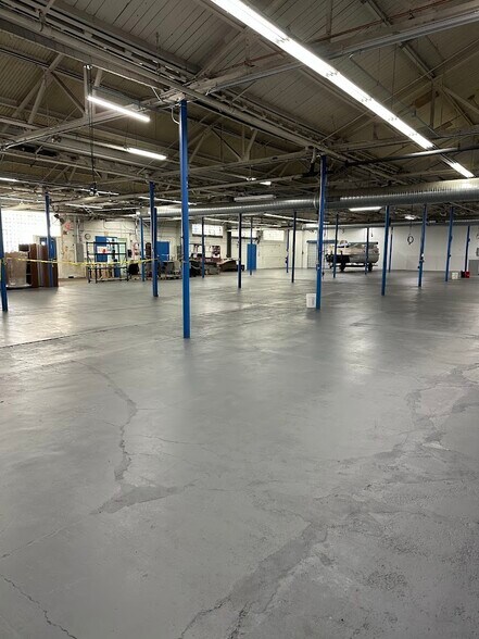 More Photos Of 655 Driving Park Ave, Rochester Warehouse For Lease