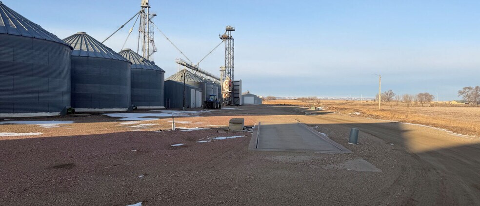 More Photos Of 201 Railway St, Lane Land For Sale