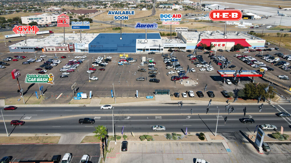 Primary Photo Of 2310-2314 E Saunders St, Laredo Unknown For Lease