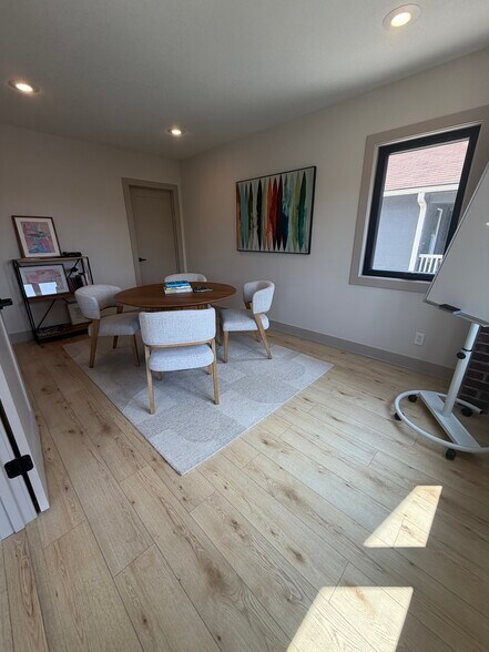 More Photos Of 2009 Buchanan St, North Kansas City Office Residential For Lease