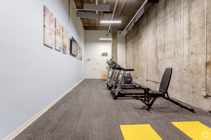 More Photos Of 1721 Walnut St, Kansas City Apartments For Lease