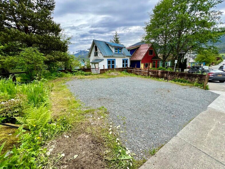 More Photos Of 275 Irwin st, Juneau Land For Sale