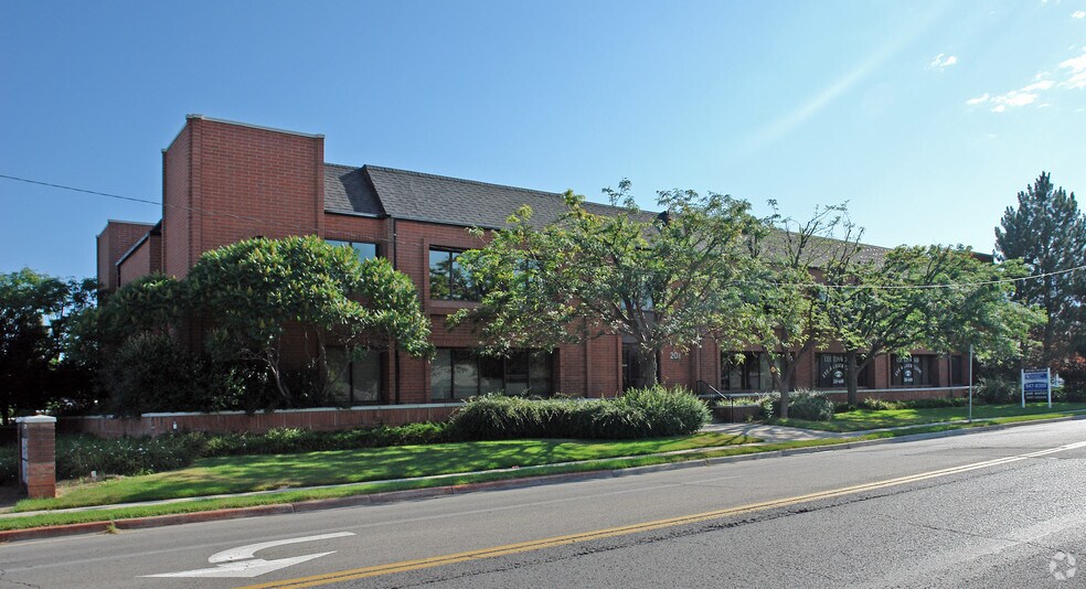 More Photos Of 201 E 5900 S, Murray Medical For Lease
