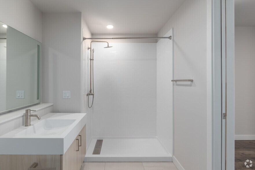 More Photos Of 1314 Spring Garden St, Philadelphia Apartments For Lease