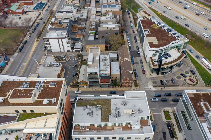 More Photos Of 1540 W North Ave, Chicago Storefront Retail Residential For Lease