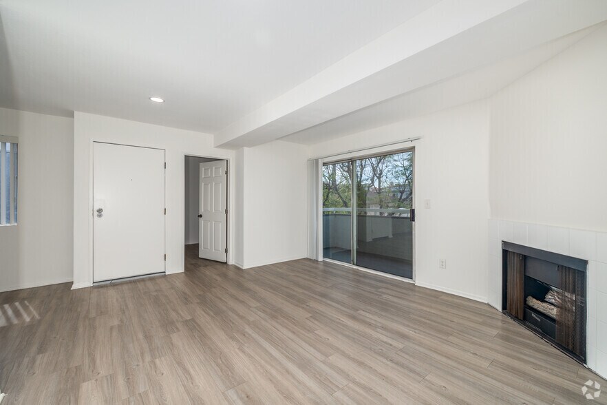 More Photos Of 4406 Cahuenga Blvd, Toluca Lake Apartments For Sale