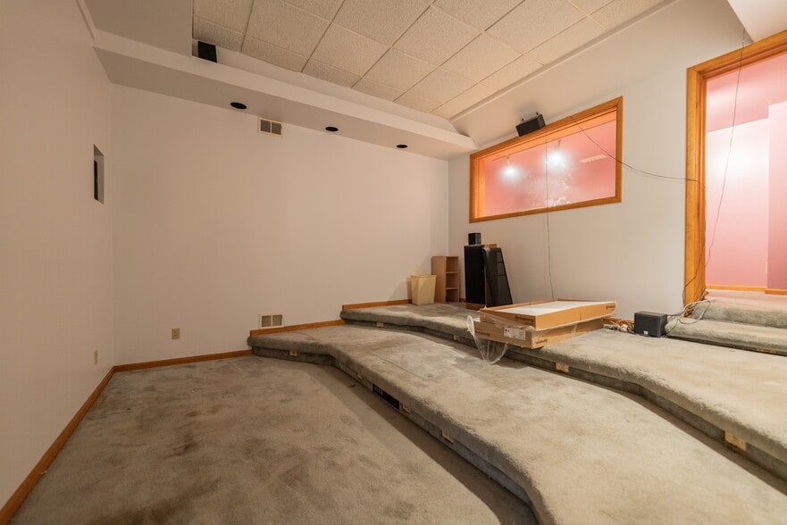 More Photos Of 3519 Bigelow Blvd, Pittsburgh Office For Sale