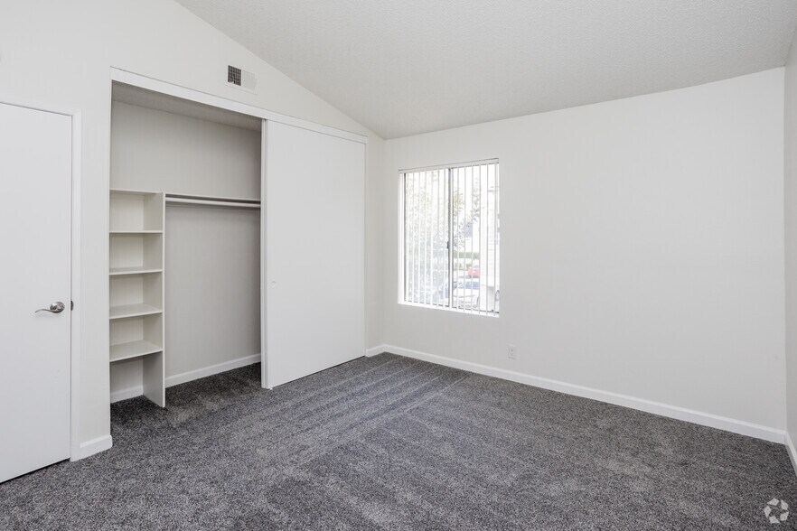 More Photos Of 140 S Highland Ave, Placentia Apartments For Sale