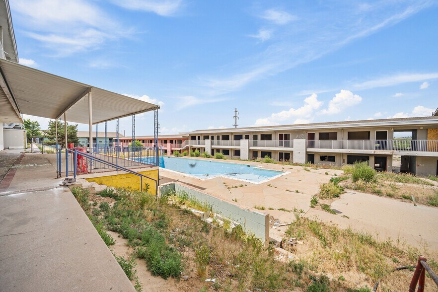 More Photos Of 2001 N Hudson Ave, Pueblo Hotel For Sale