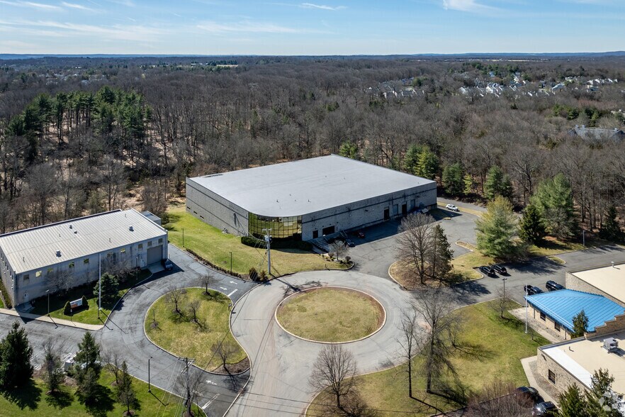 More Photos Of 18 Culnen Dr, Branchburg Warehouse For Lease