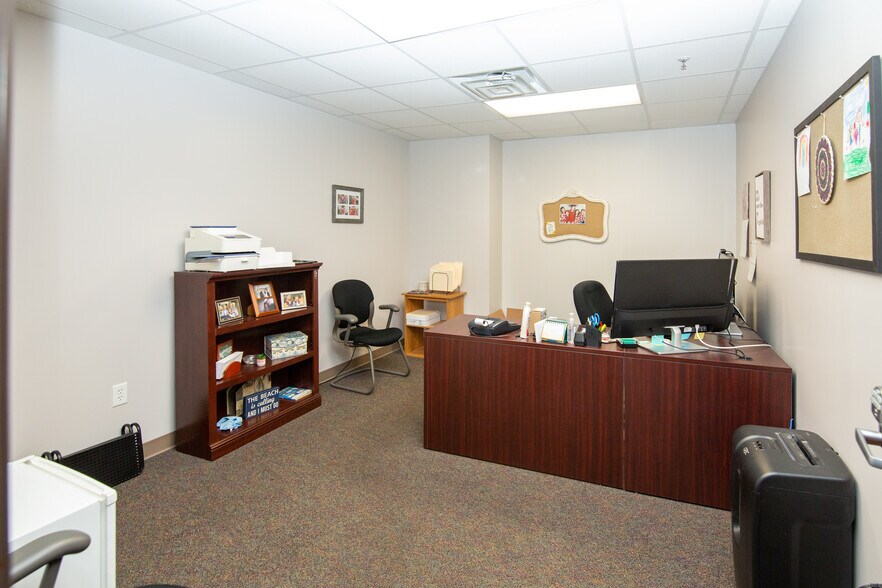 More Photos Of 4003 Out Look Dr, Hurricane Office For Sale