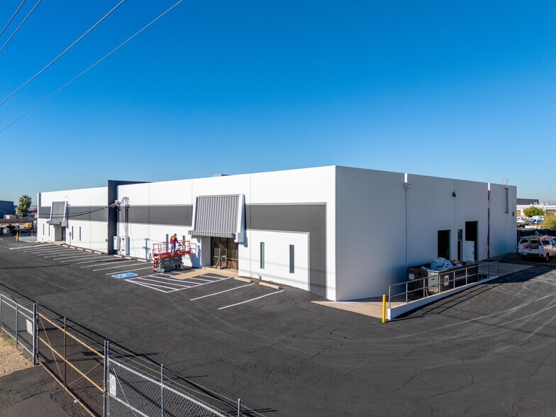 More Photos Of 1746-1748 W Fillmore St, Phoenix Warehouse For Sale