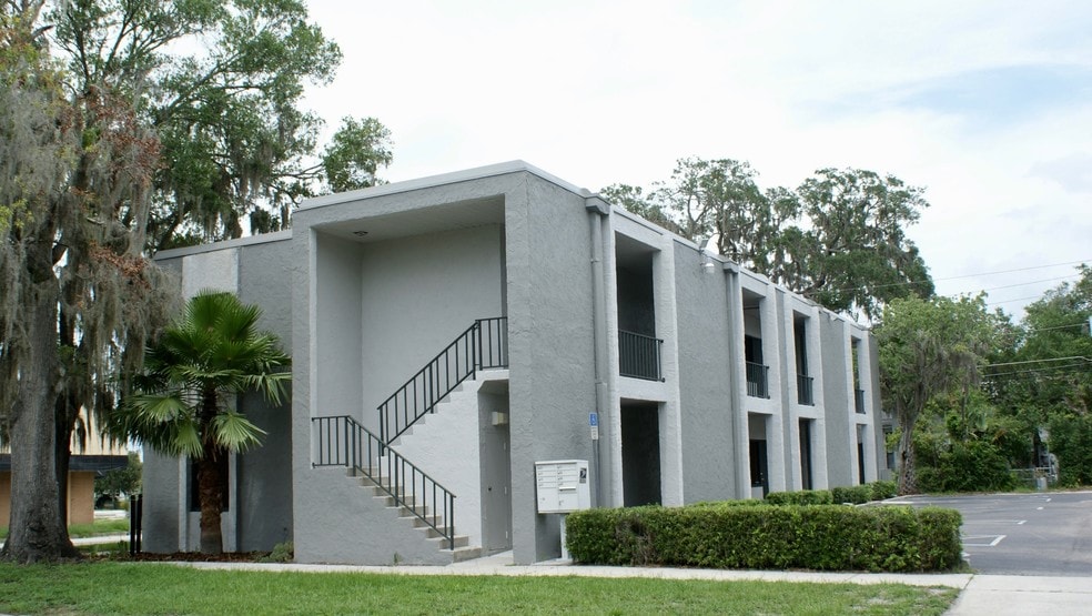 More Photos Of 203 E 3rd St, Sanford Office Residential For Lease