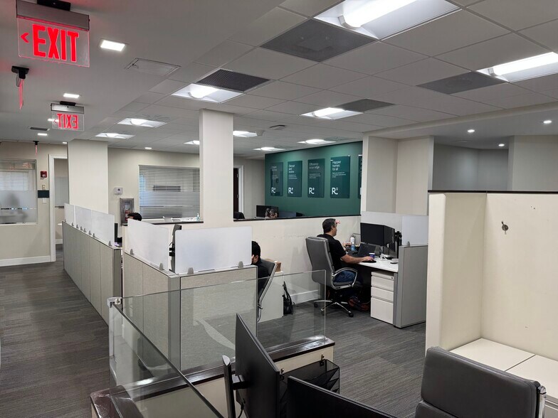 More Photos Of 12895 SW 132nd St, Miami Office For Lease