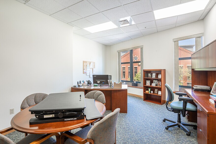 More Photos Of 1 Market St, Portland Office For Lease