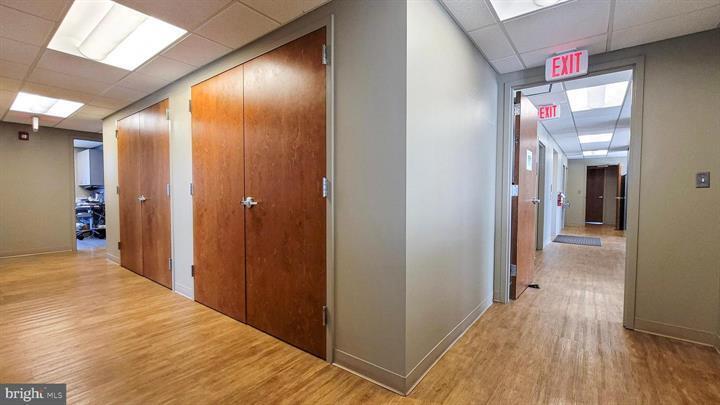 More Photos Of 2050 Old Bridge Rd, Woodbridge Medical For Sale