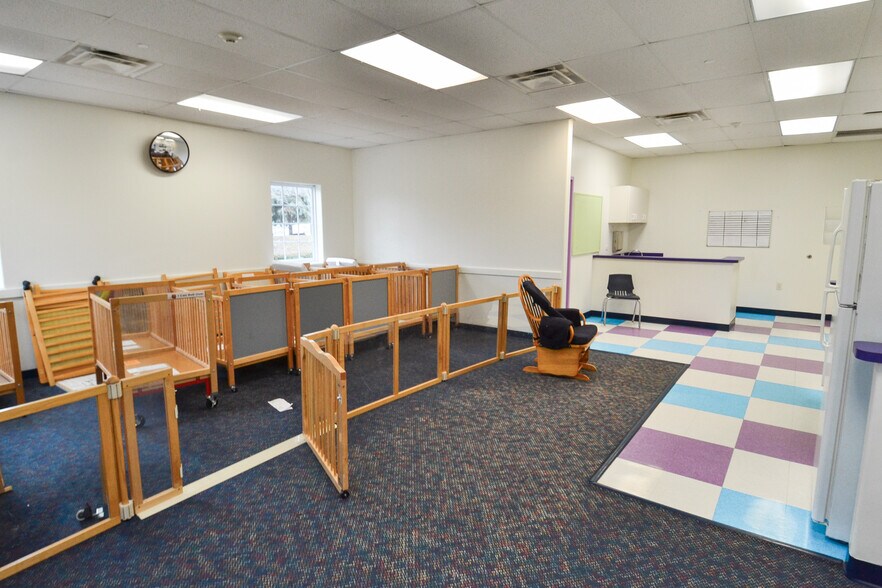 More Photos Of 6320 Perimeter Loop Rd, Dublin Daycare Center For Sale