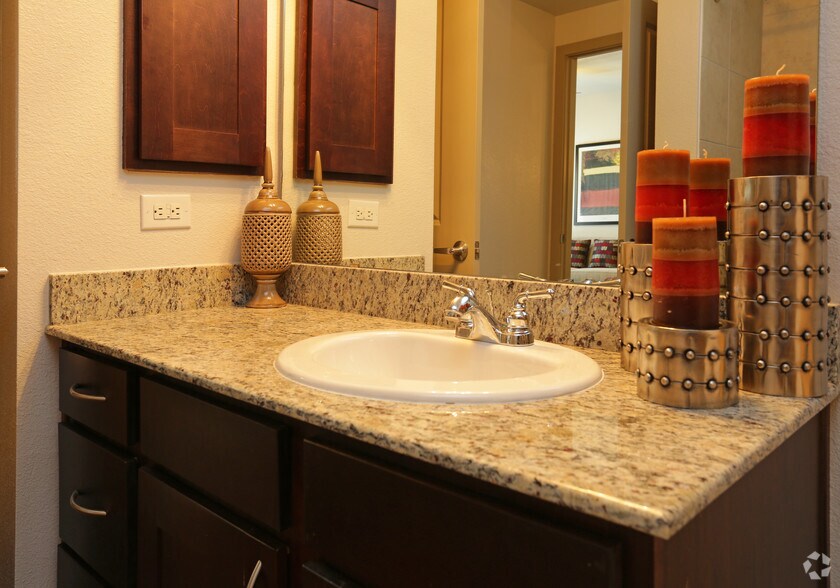 More Photos Of 1601 E Debbie Ln, Mansfield Apartments For Lease