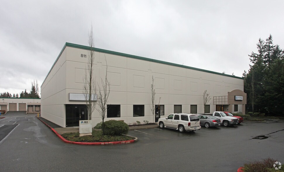 More Photos Of 811 S 192nd St, Seatac Warehouse For Lease
