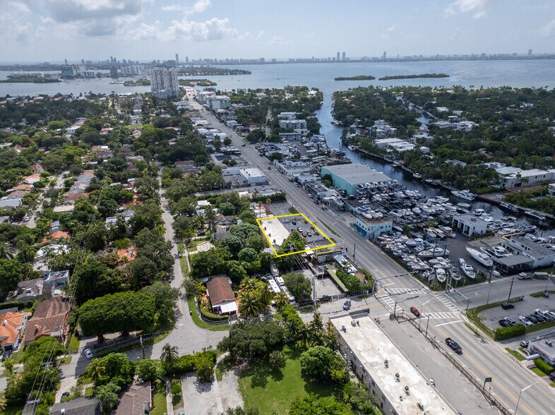 More Photos Of 717 NE 79th St, Miami Storefront Retail Office For Lease