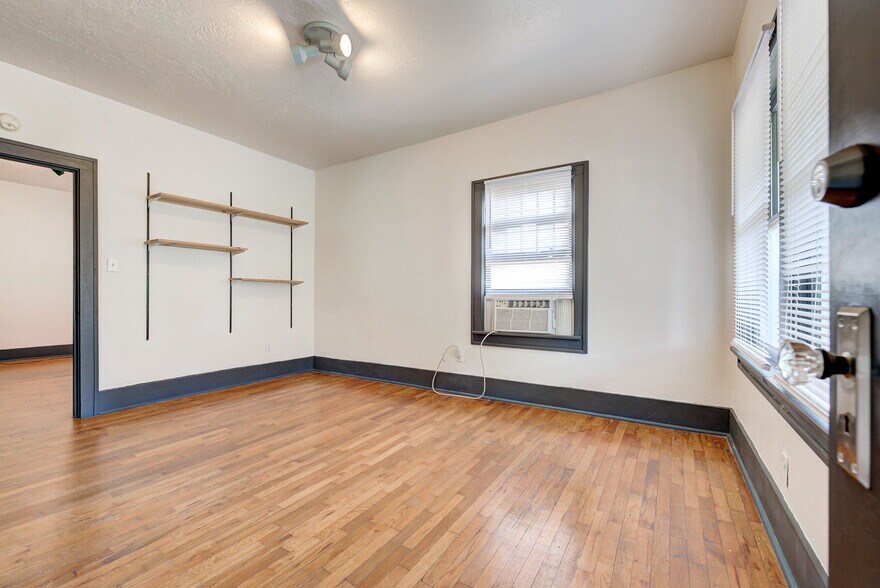 More Photos Of 408 Chautauqua Ave, Norman Multifamily For Sale
