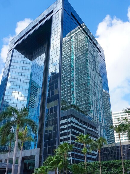 More Photos Of 1200 Brickell Ave, Miami Office For Sale